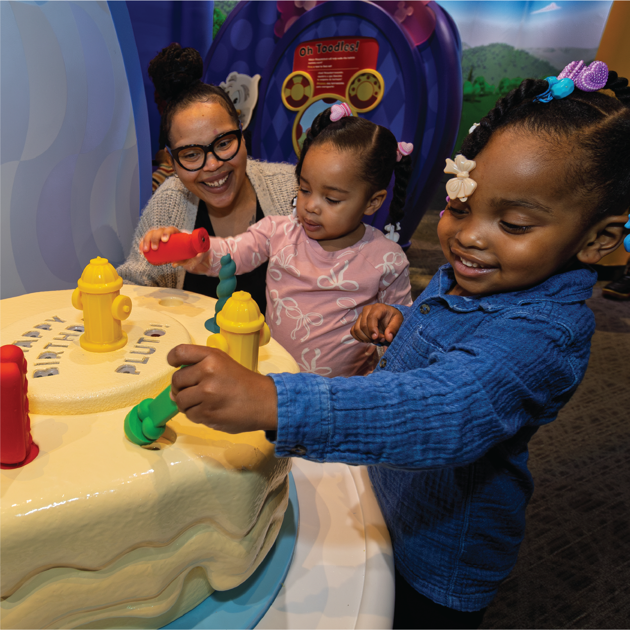 Bake and Decorate with Minnie